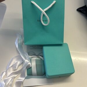 Tiffany necklace gift box